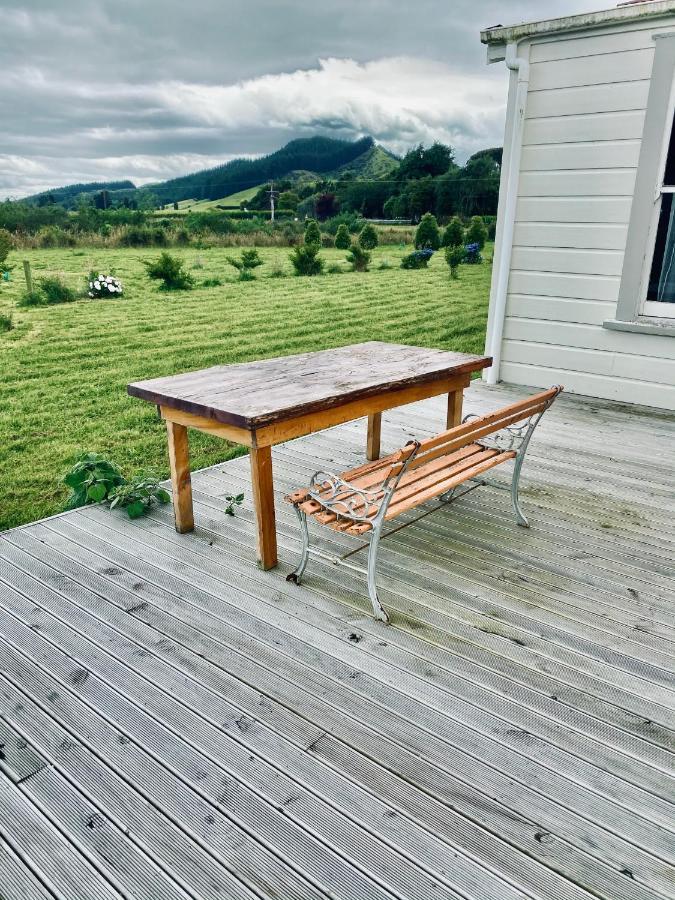 Saffron Cottage Manakau Екстериор снимка